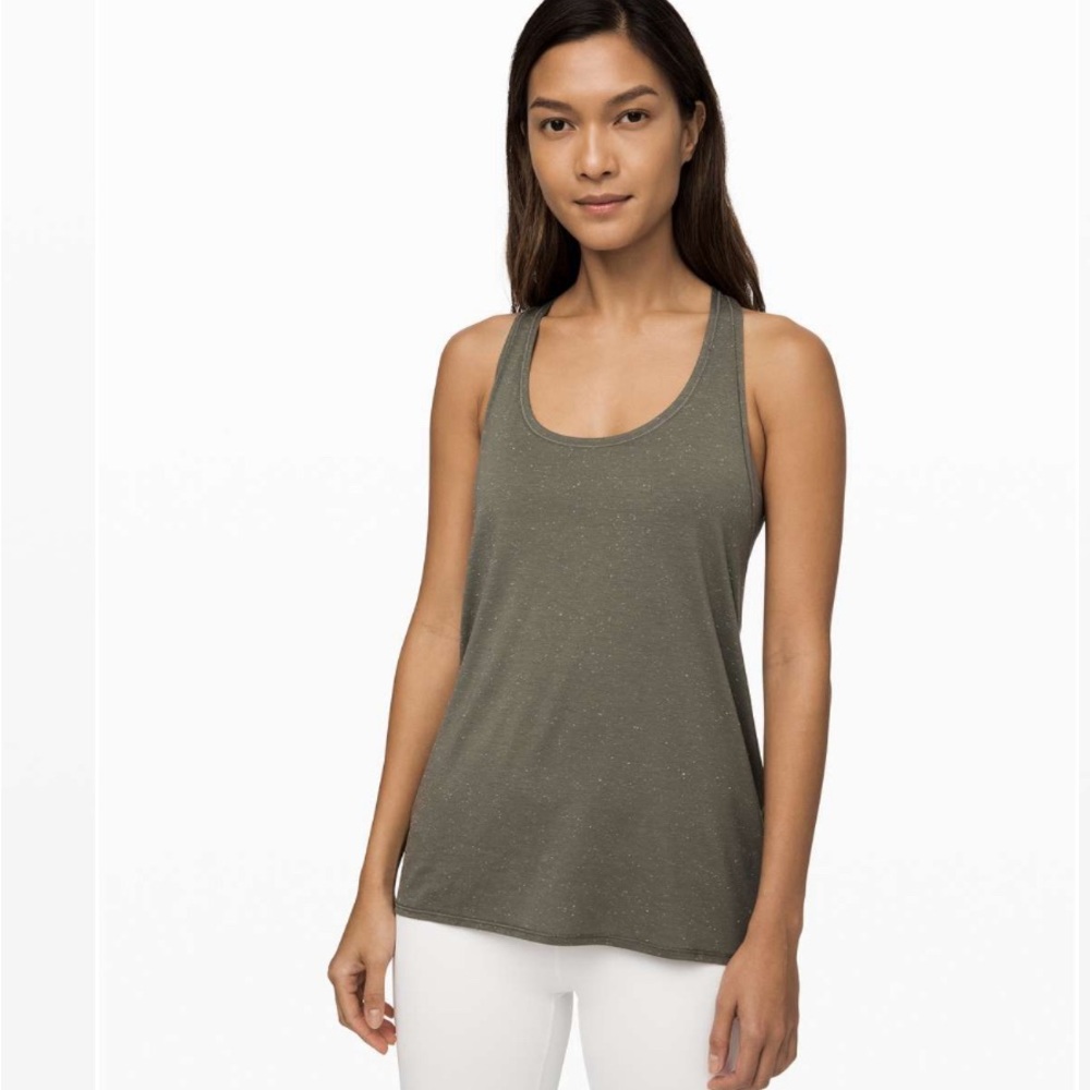 Lululemon Tied in Energy 2-in-1 Tank
Grey Sage / White / Grey Sage